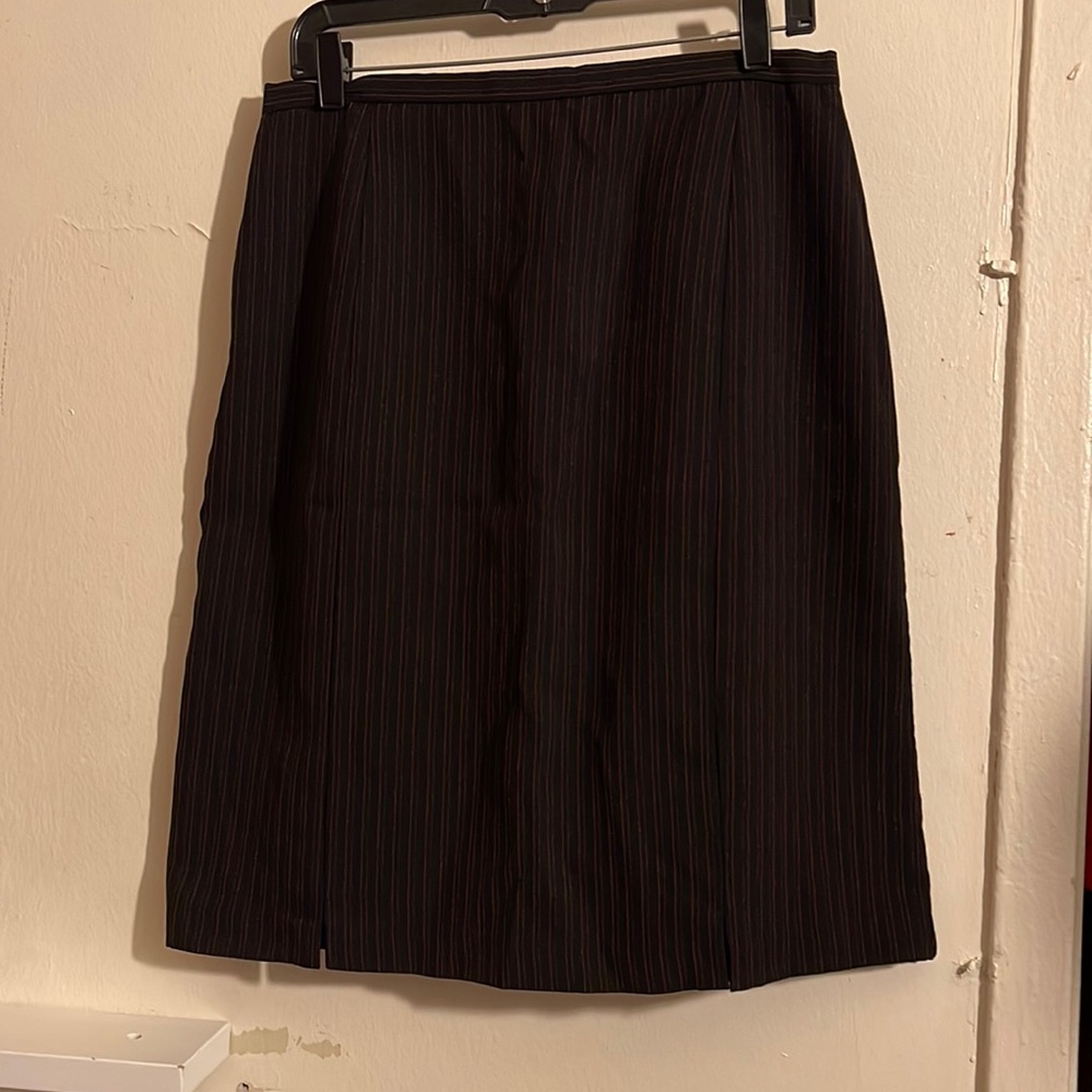 Knee length skirt